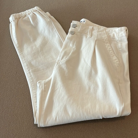 PAIGE Pleated Mayslie Double Button Jogger Jeans (Quartz Sand/Ecru) -NWOT 32 - Picture 3 of 16